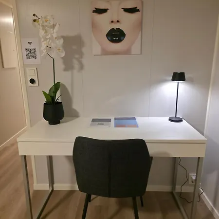 The White House - T6, Gratis Parkering Leilighet *